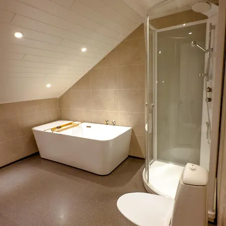 Private 50m2 Guest Floor With Fjord View, Balcony & Private Bath