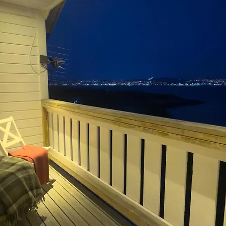 Private 50m2 Guest Floor With Fjord View, Balcony & Private Bath *
